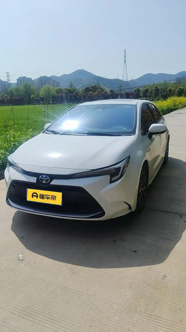 Toyota Levin Dual Engine 1.8L Luxury Edition, 2023 — фото 1