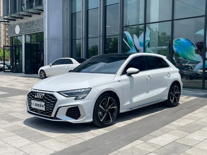 Audi A3 Sportback 35 TFSI Fashion Sport Version, 2024 — фото 1