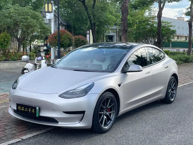 Tesla Model 3, 2021