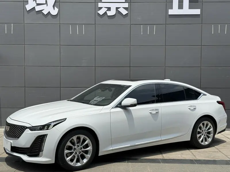 Cadillac CT5 28T Luxury Version, 2022 — фото 1