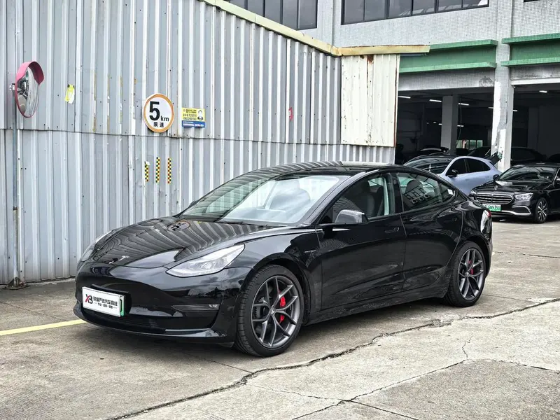 Tesla Model 3, 2021