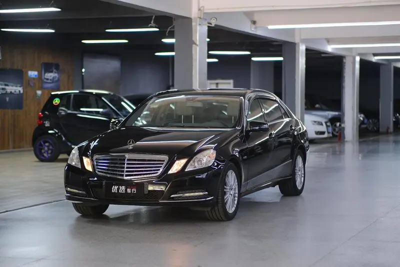 Mercedes-Benz E-Class E 200 L CGI Version, 2012 — фото 1