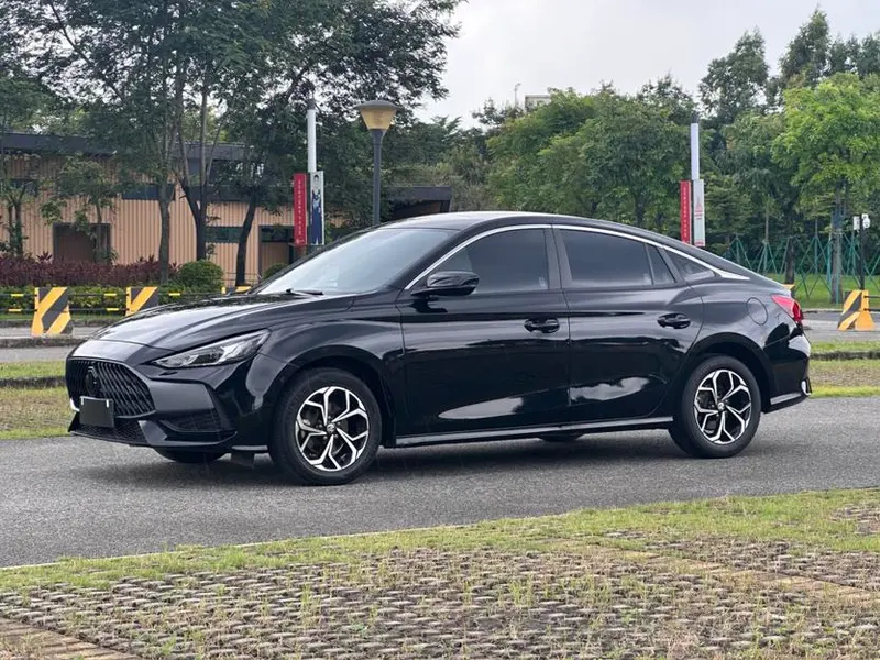 MG 5, 2022