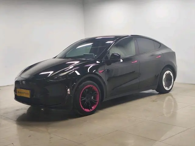 Tesla Model Y, 2022