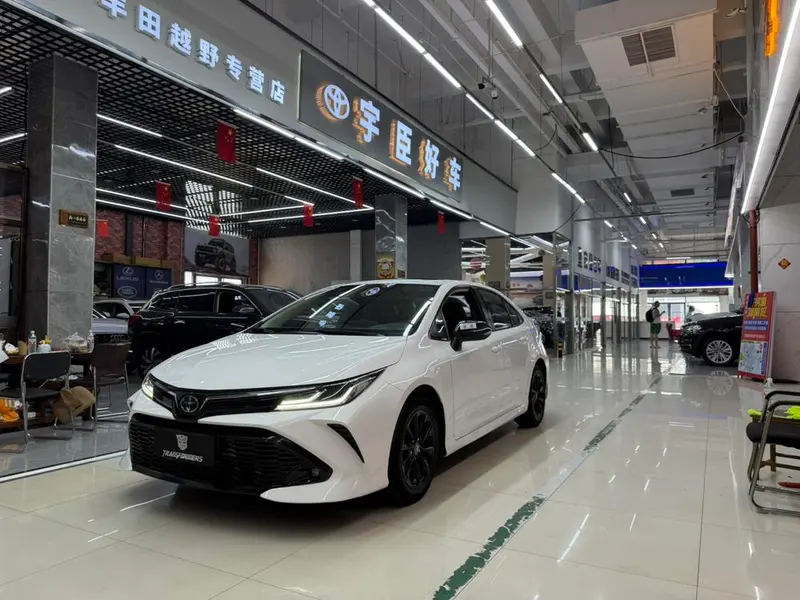 Toyota Corolla 1.5L CVT GR SPORT Sport Edition, 2021 — фото 1