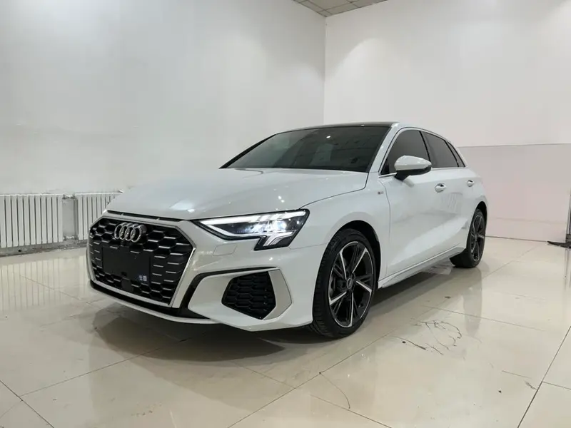Audi A3 Facelift Sportback 35 TFSI Fashion Sport Version, 2023 — фото 1