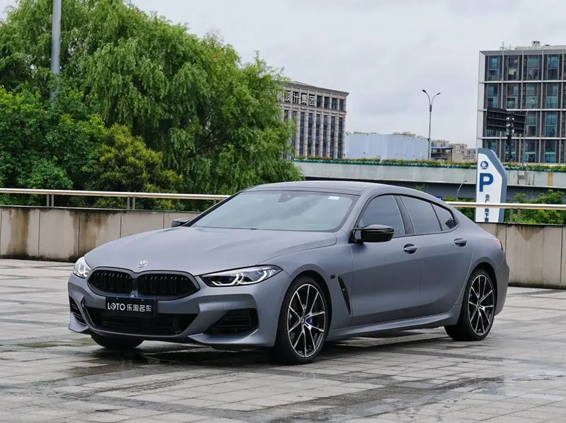 BMW 8-Series, 2022