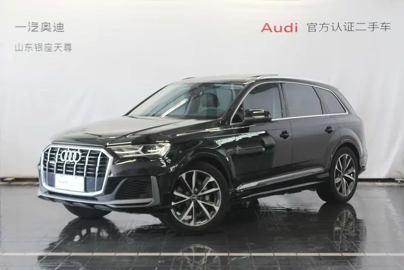 Audi Q7 55 TFSI quattro S line Sport Version, 2023 — фото 1