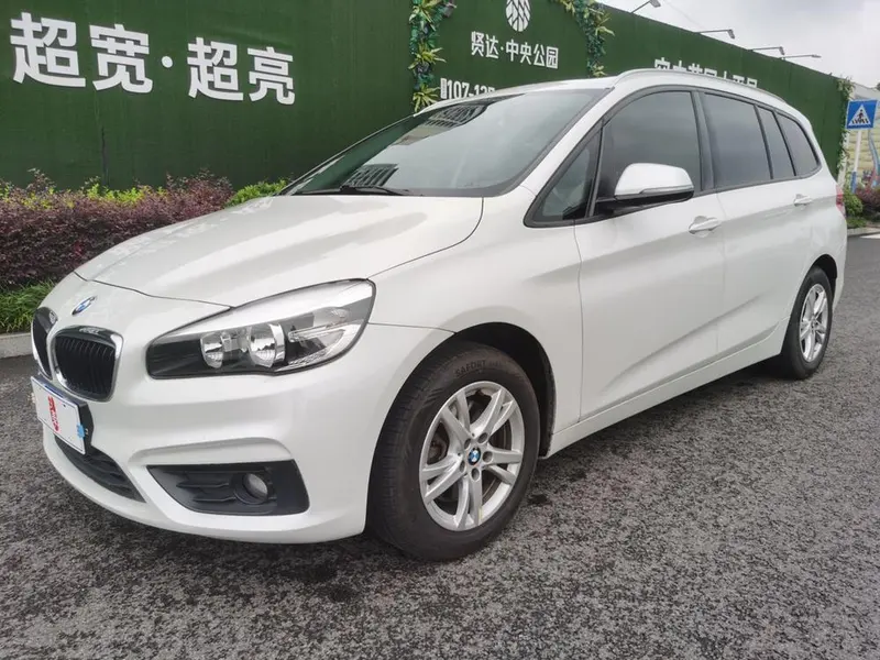 BMW 2-Series Active Tourer 218i Leading Version, 2018 — фото 1