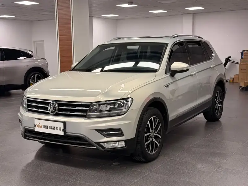 Volkswagen Tiguan L, 2018