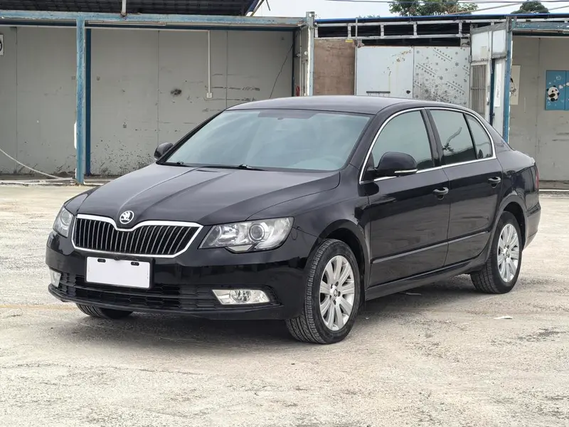 Skoda Superb, 2013