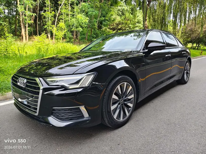 Audi A6L, 2022
