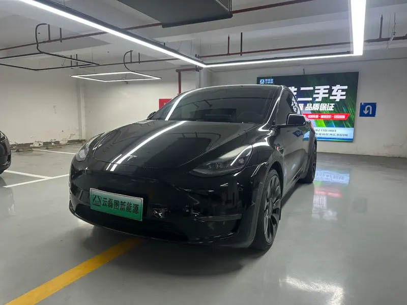 Tesla Model Y, 2022