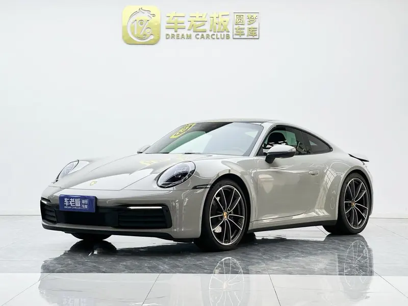 Porsche 911, 2023