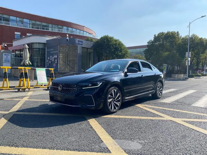 Volkswagen Passat Facelift 330TSI Elite Edition, 2023 — фото 1