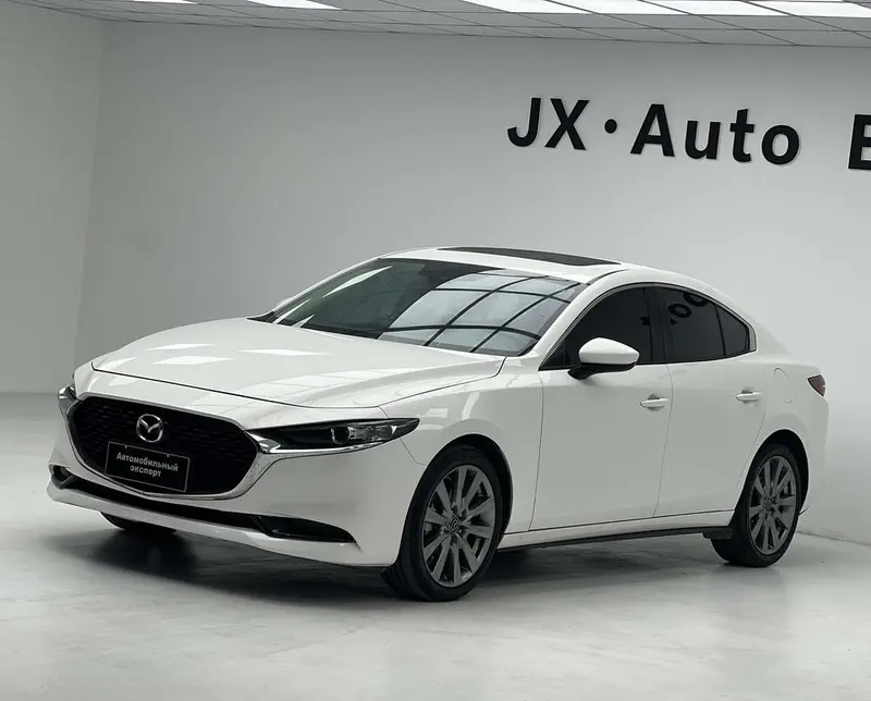 Mazda 3 Axela, 2021