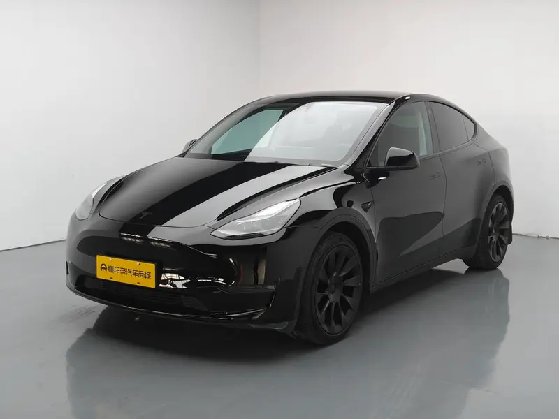 Tesla Model Y, 2022