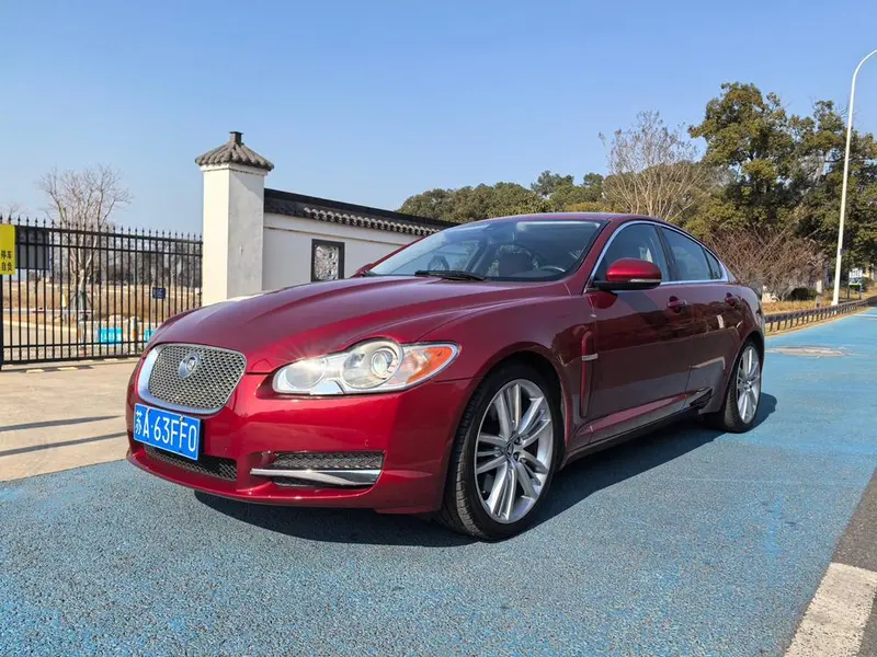 Jaguar XF, 2009