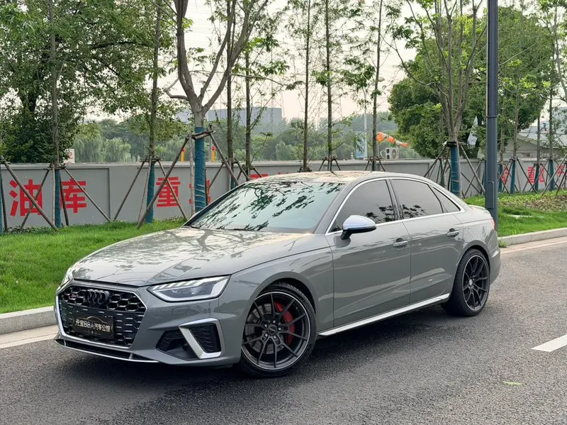 Audi S4, 2022
