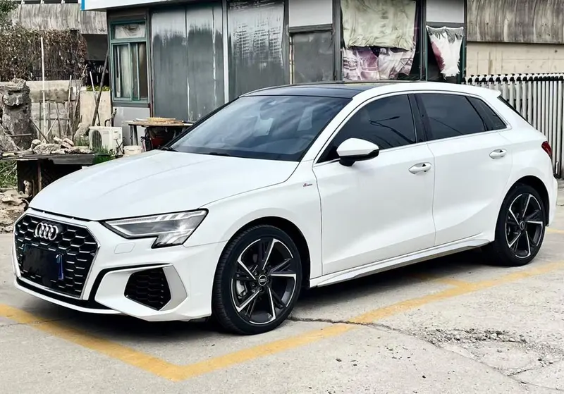 Audi A3 Sportback 35 TFSI Fashion Elite Version, 2023 — фото 1