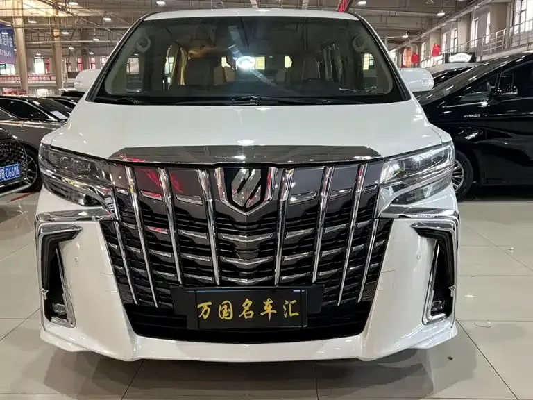 Toyota Alphard, 2016