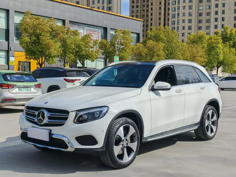 Mercedes-Benz GLC GLC 300 4MATIC Luxury Version, 2016 — фото 1