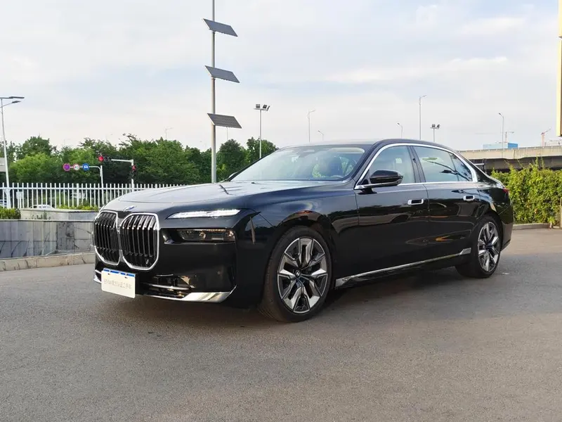 BMW 7-Series, 2023