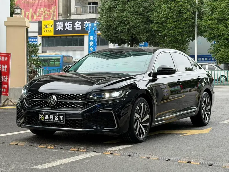 Volkswagen Passat Facelift 330TSI Elite Edition, 2023 — фото 1