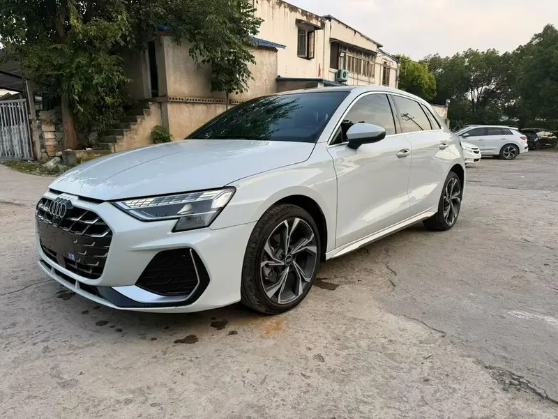 Audi A3 Sportback 35 TFSI Rush Prestige Version, 2025 — фото 1