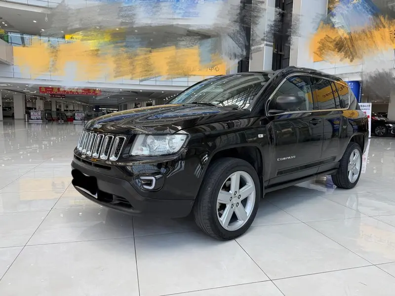 Jeep Compass (Import), 2012