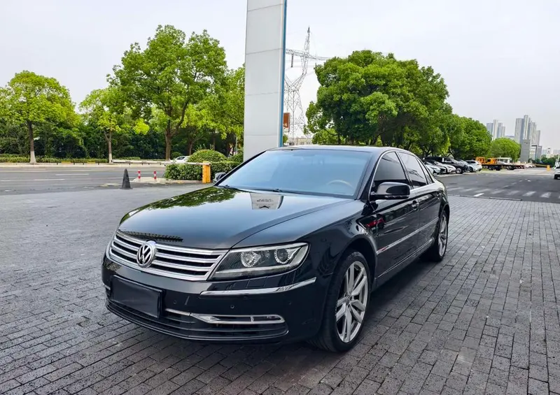 Volkswagen Phaeton, 2011