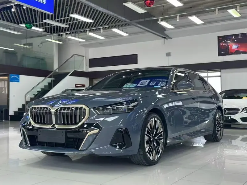 BMW 5-Series, 2024