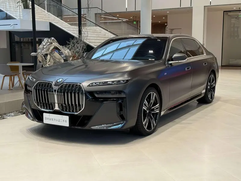 BMW 7-Series, 2023