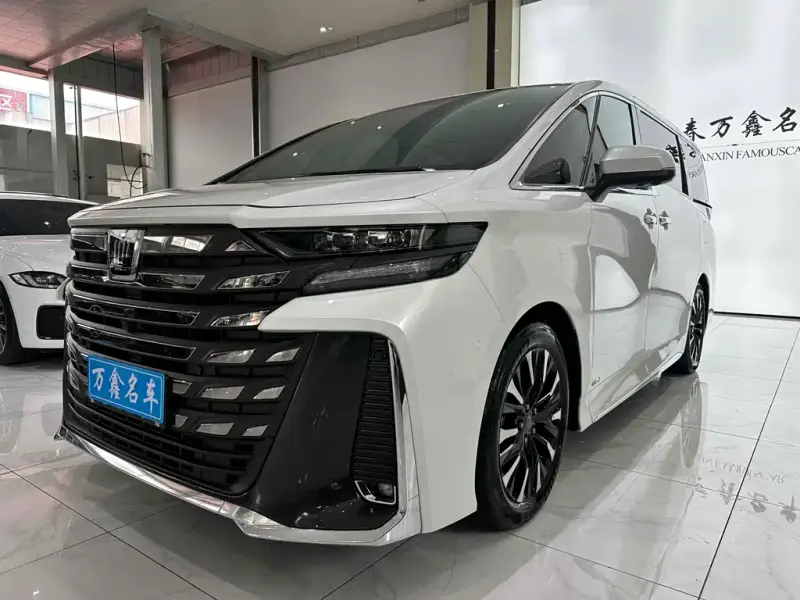 Toyota Vellfire, 2024 — фото 1