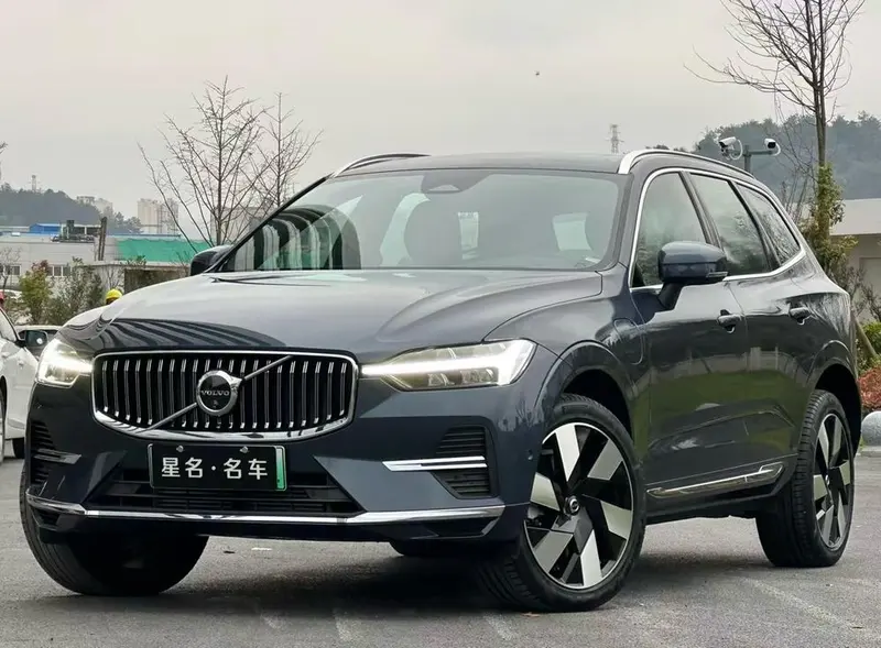 Volvo XC60 PHEV, 2024