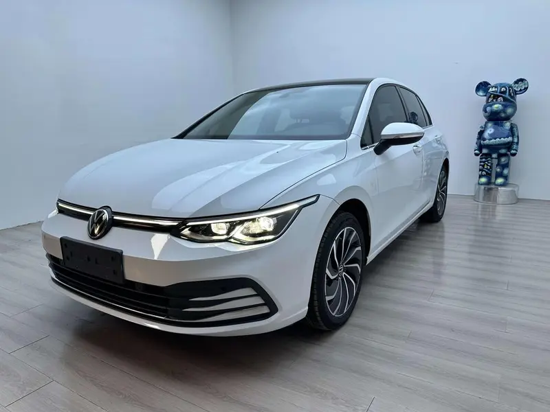 Volkswagen Golf, 2021