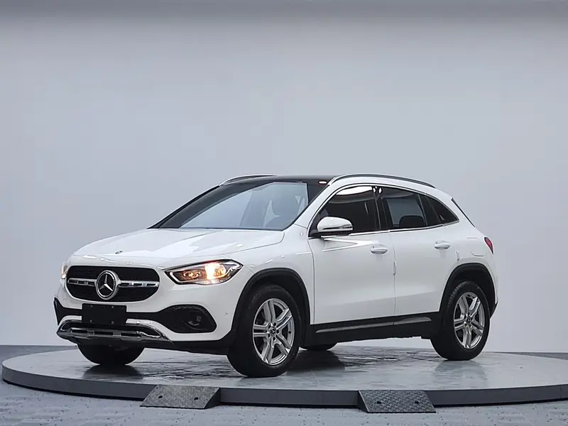 Mercedes-Benz GLA GLA 180, 2020 — фото 1