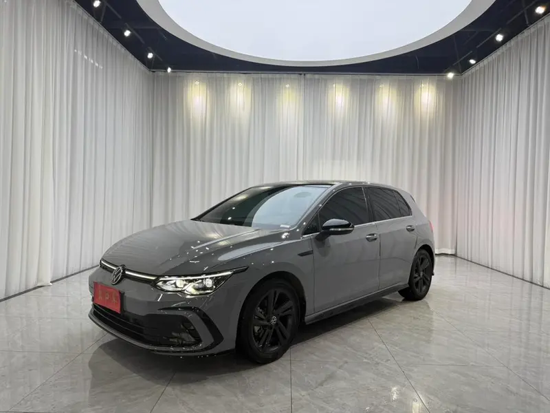 Volkswagen Golf, 2021