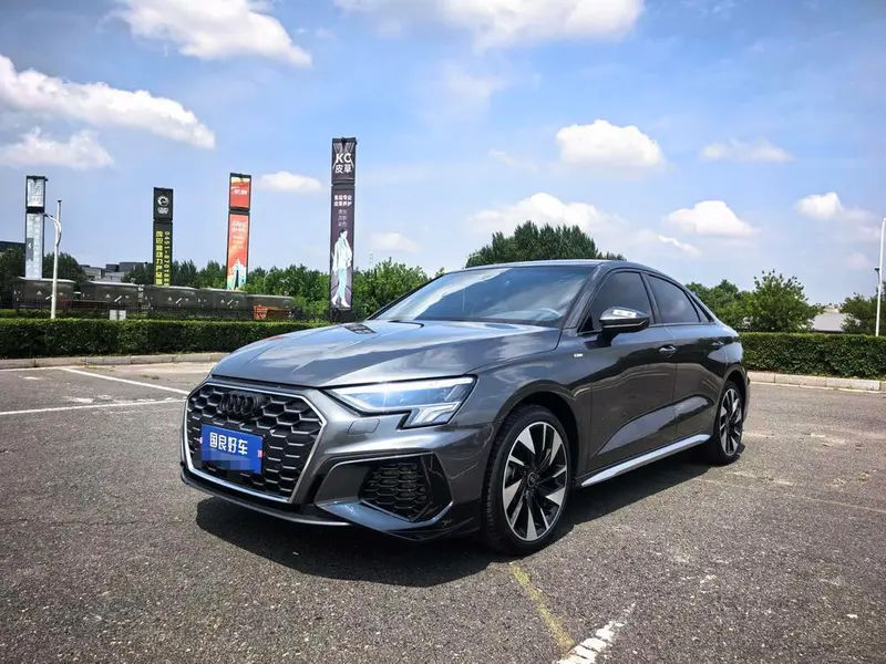 Audi A3 Facelift A3L Limousine 35 TFSI Fashion Sport Version, 2023 — фото 1