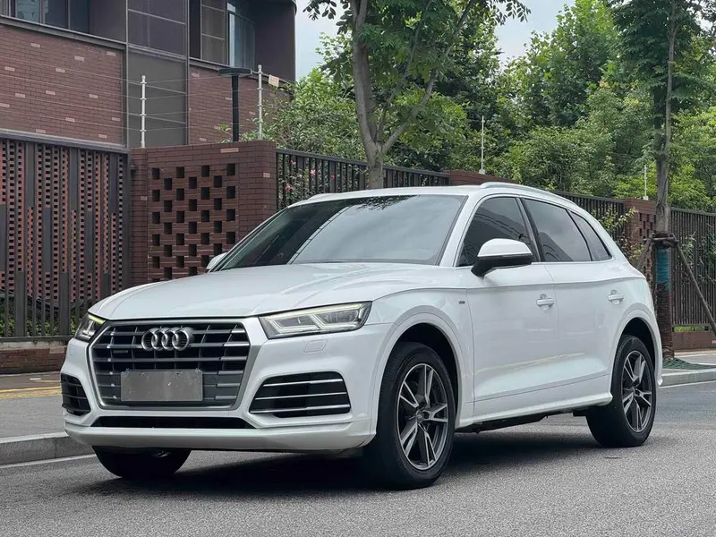 Audi Q5L, 2018