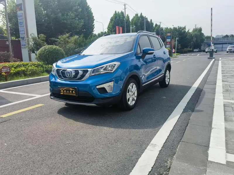 Changan CS15 1.5L Manual Fashion Edition, 2016 — фото 1
