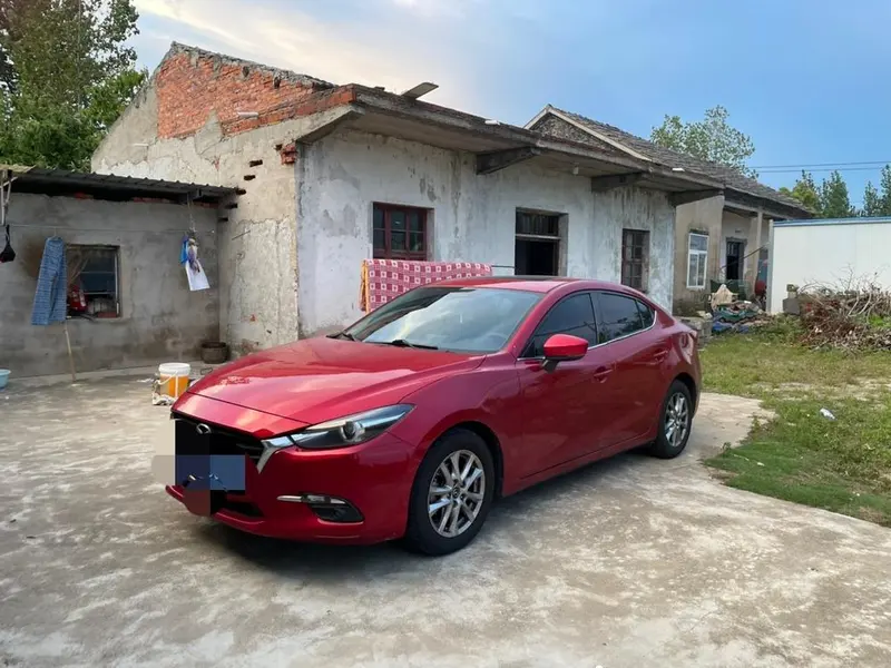 Mazda 3 Axela Sedan 1.5L Auto Luxury Version CN5, 2017 — фото 1
