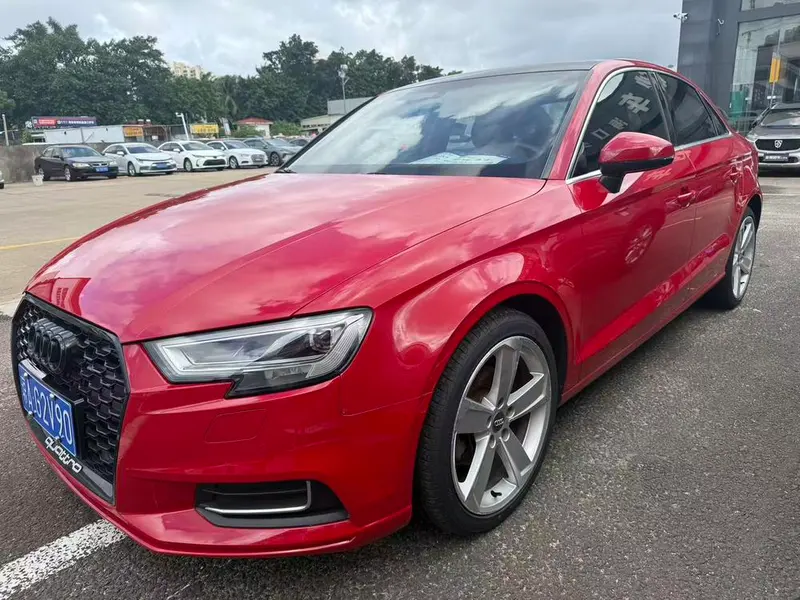 Audi A3 30 Version Limousine 35 TFSI Style Version, 2018 — фото 1