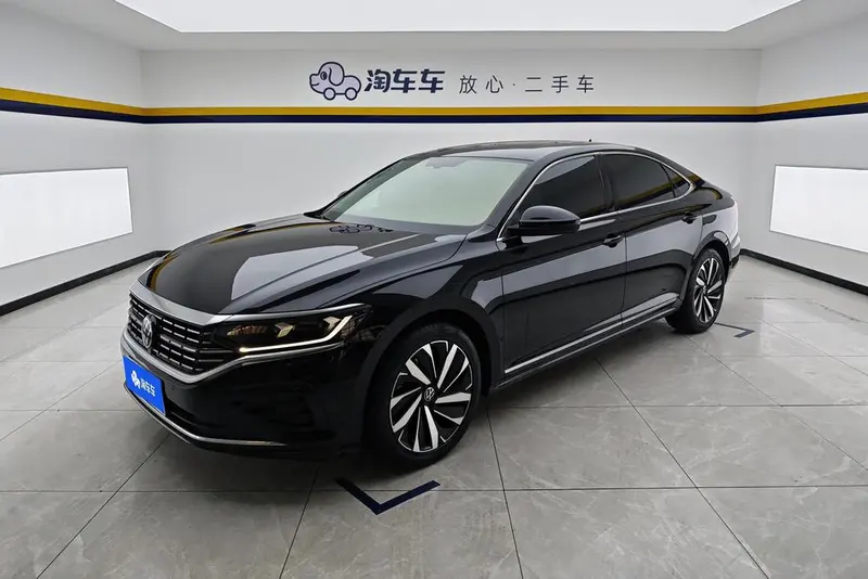 Volkswagen Passat 330TSI Elite Edition, 2022 — фото 1
