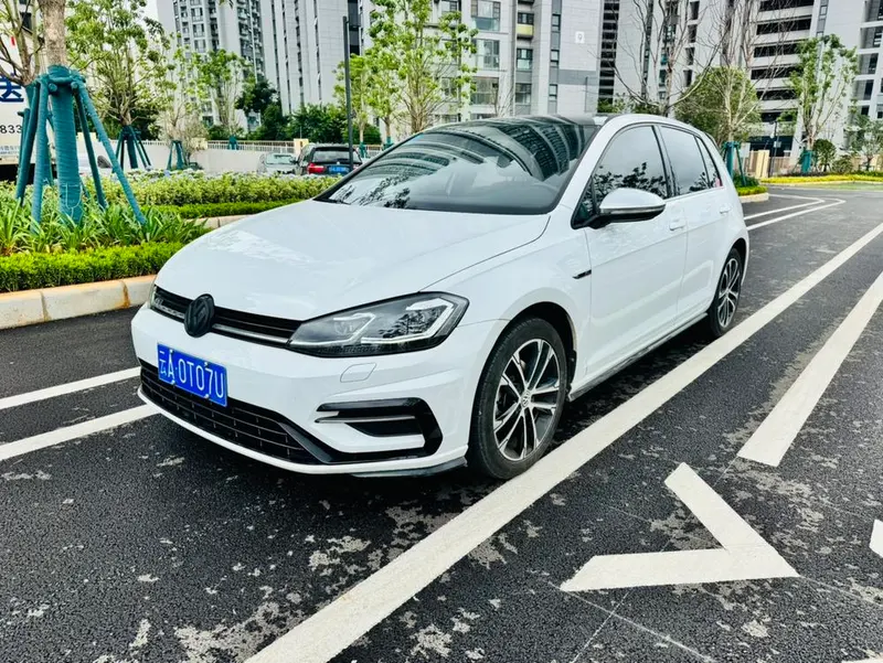 Volkswagen Golf, 2019