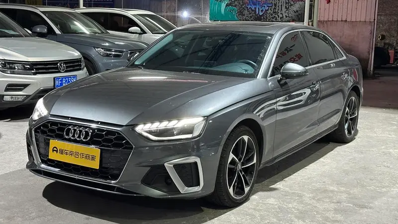 Audi A4L 40 TFSI Fashion Version, 2020 — фото 1