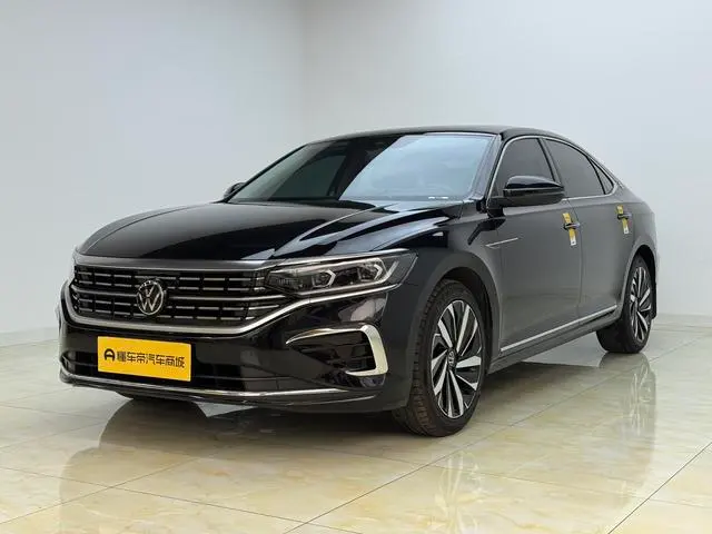 Volkswagen Passat, 2022