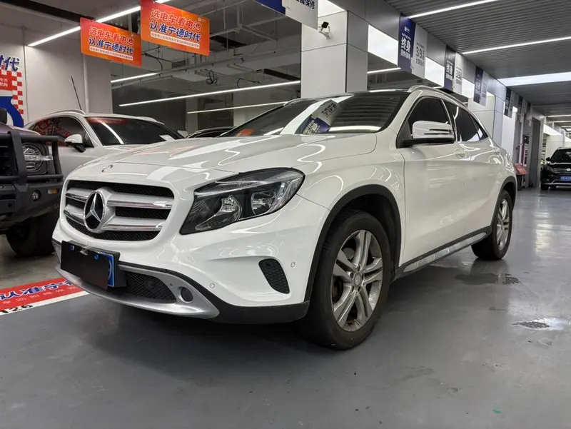 Mercedes-Benz GLA GLA 200 Version, 2016 — фото 1