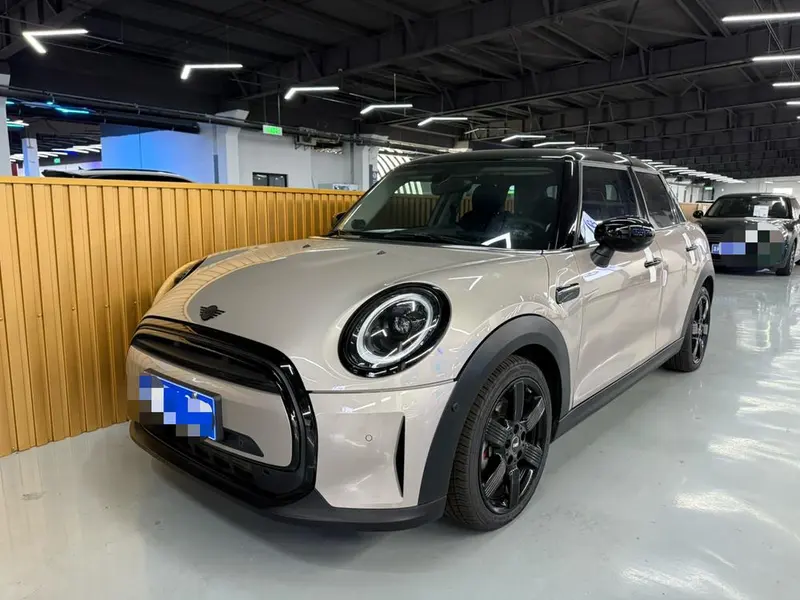 MINI MINI Facelift 1.5T COOPER Artist Edition, 2023 — фото 1