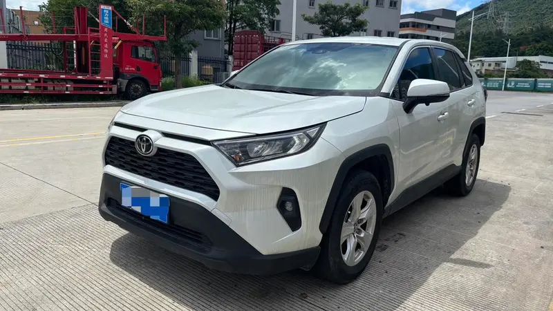 Toyota RAV4 2.0L CVT 2WD Edition, 2024 — фото 1